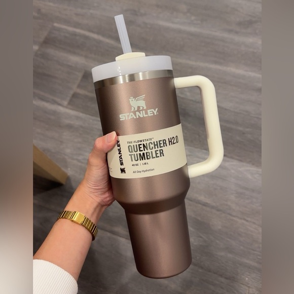 Stanley Teal Quencher H2.0 Tumbler - Picture 1 of 2
